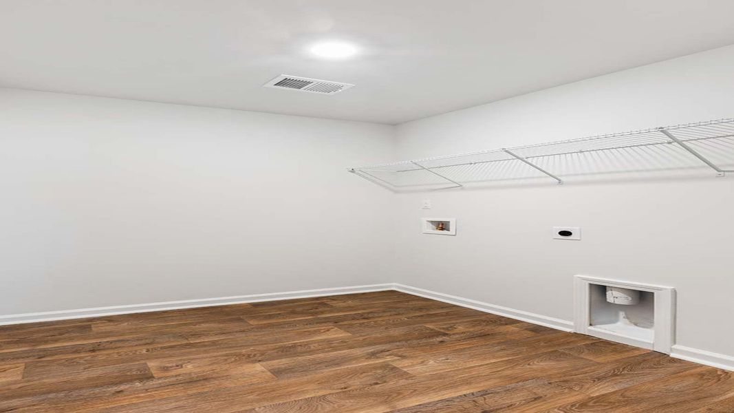 Spacious, unfurnished interior of a new home in Leatherstone, Blythewood (Image 17).