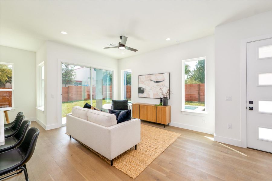 Furnished interior view inside a new home in , Austin (Image 26). Furnished interior view inside a new home in , Austin (Image 26).