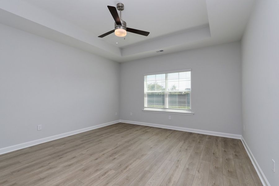 Spacious, unfurnished interior of a new home in Arcadia, Myrtle Beach (Image 27).