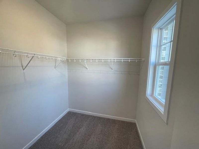 Spacious, unfurnished interior of a new home in Ponderosa Farms Estates, Gainesville (Image 33).