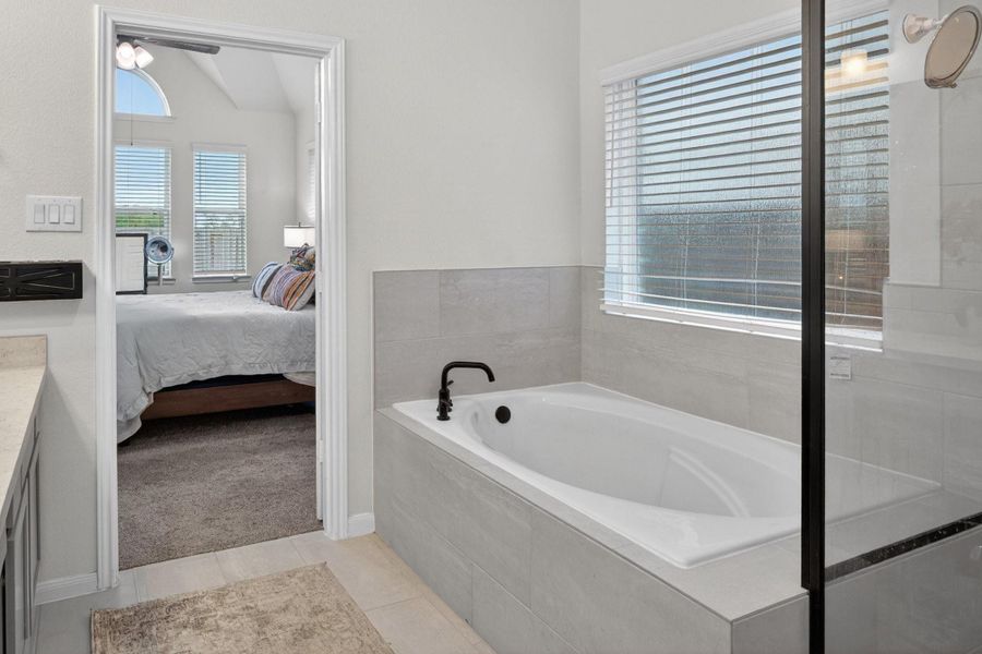 Furnished interior view inside a new home in The Commons at Sedona, League City (Image 29). Furnished interior view inside a new home in The Commons at Sedona, League City (Image 29).