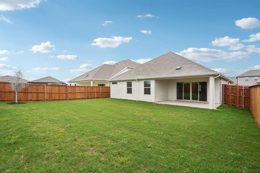 Exterior details and patio area of a home in Lakehaven - Signature Series, Farmersville (Image 22).