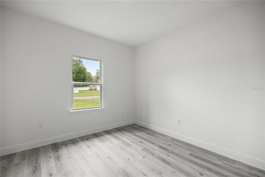 Spacious, unfurnished interior of a new home in , Citrus Springs (Image 22).