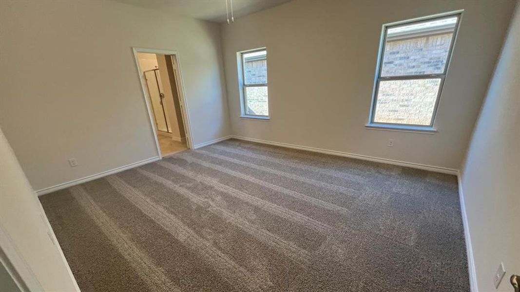 Spacious, unfurnished interior of a new home in Silverado, Aubrey (Image 6).