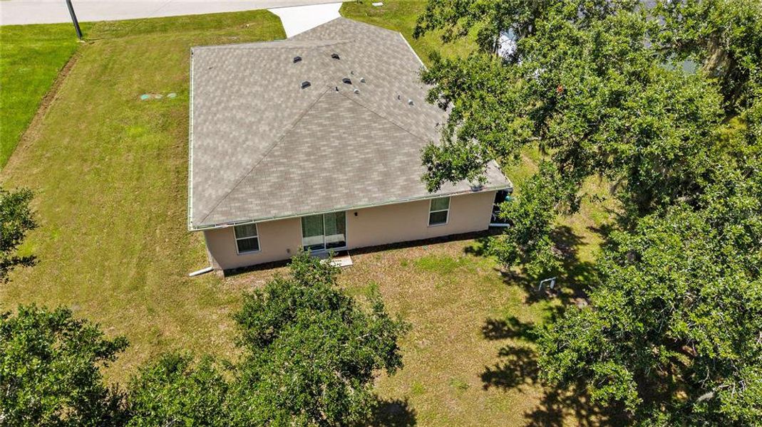 Exterior details and patio area of a home in , North Port (Image 4).
