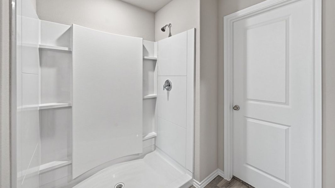 Image 38 representing the Easton by D.R. Horton in Hickory Grove, Krum, TX.