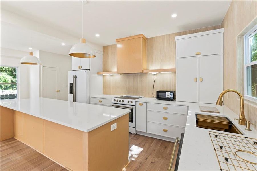 Furnished interior view inside a new home in , Atlanta (Image 7). Furnished interior view inside a new home in , Atlanta (Image 7).