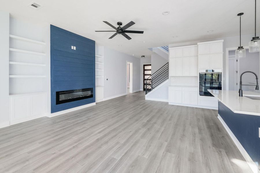 Spacious, unfurnished interior of a new home in , Austin (Image 25).