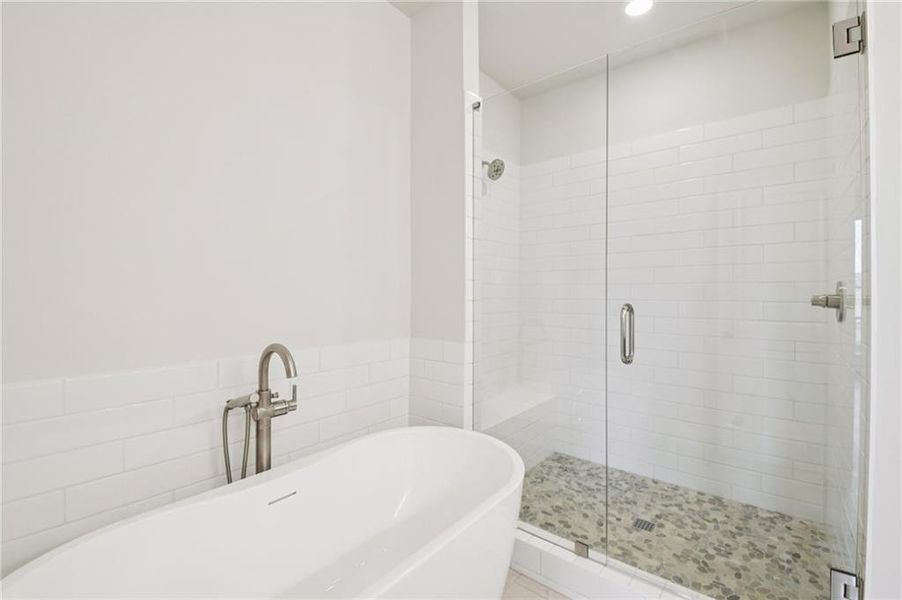 Image 44 of a home in Ward's Crossing Townhomes.