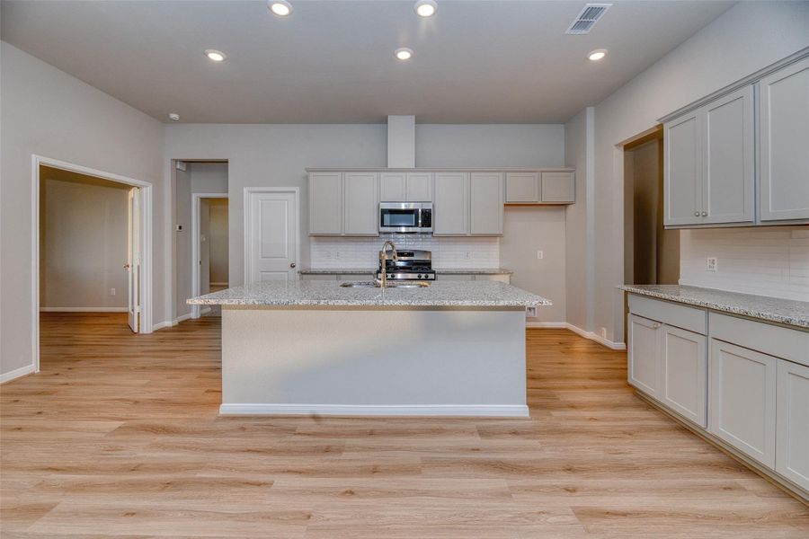 Furnished interior view inside a new home in Aldeana - Paintbrush Collection, Bonney (Image 14).