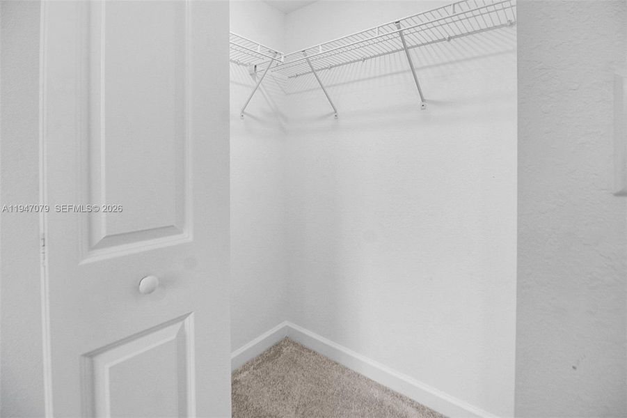 Spacious, unfurnished interior of a new home in , Homestead (Image 17).