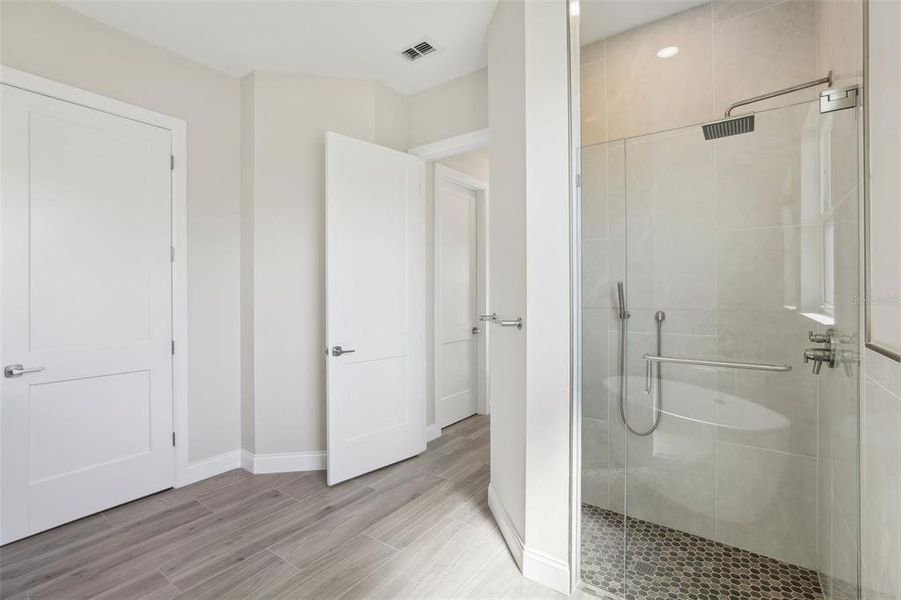 Walk-in Shower