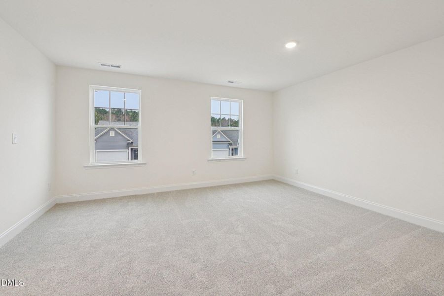 23-web-or-mls-Winding Crk Dr-S0502-023