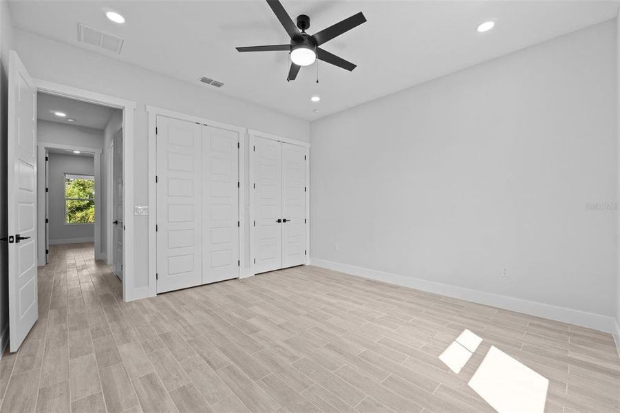 Spacious, unfurnished interior of a new home in , Winter Haven (Image 42).