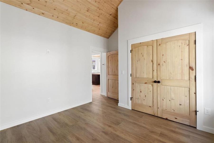 Spacious, unfurnished interior of a new home in , Ellijay (Image 29).