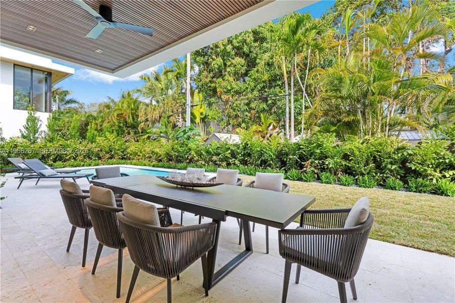 Exterior details and patio area of a home in , Miami (Image 31).