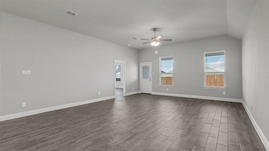 Spacious, unfurnished interior of a new home in Treeline, Justin (Image 22).