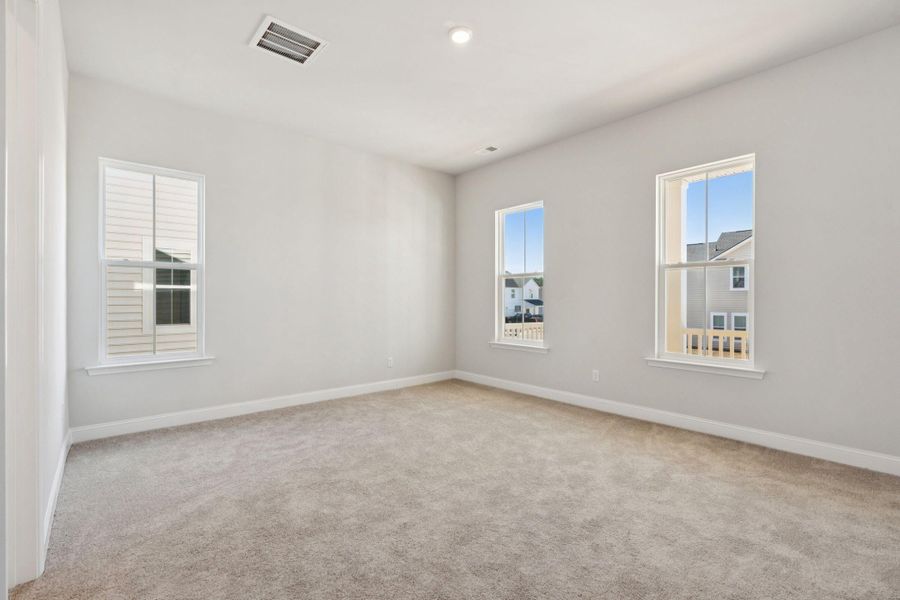 Spacious, unfurnished interior of a new home in Heron's Walk at Summers Corner, Summerville (Image 22). Spacious, unfurnished interior of a new home in Heron's Walk at Summers Corner, Summerville (Image 22).