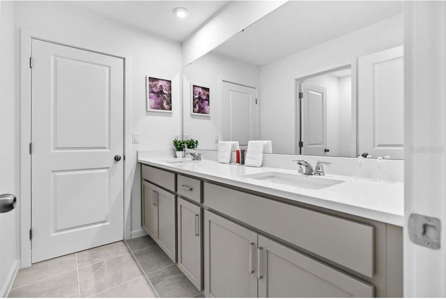 Furnished interior view inside a new home in Solara Resort, Kissimmee (Image 38). Furnished interior view inside a new home in Solara Resort, Kissimmee (Image 38).