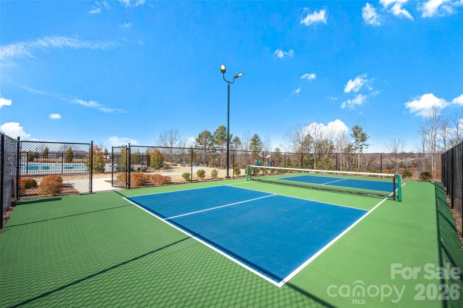 Community amenities in Legacy at Reid's Cove, Mooresville (Image 32).