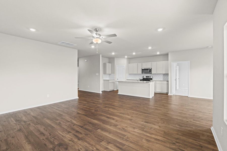 Spacious, unfurnished interior of a new home in Windrose Green, Angleton (Image 12). Spacious, unfurnished interior of a new home in Windrose Green, Angleton (Image 12).