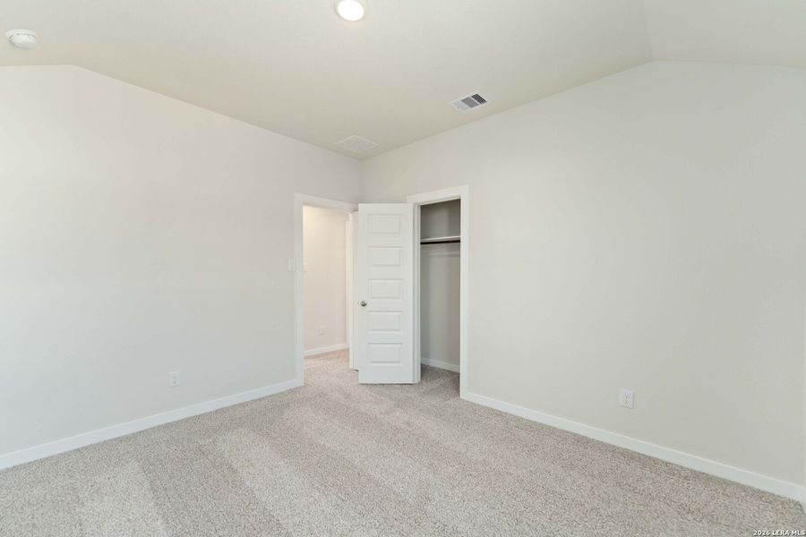 Spacious, unfurnished interior of a new home in Hunters Ranch, San Antonio (Image 9). Spacious, unfurnished interior of a new home in Hunters Ranch, San Antonio (Image 9).