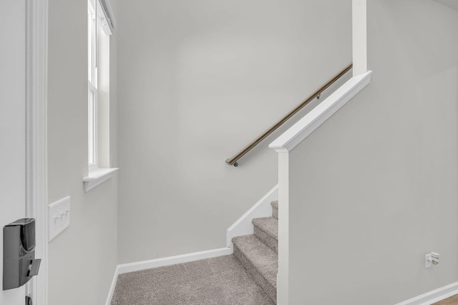 Spacious, unfurnished interior of a new home in Wildcat Chase, Summerville (Image 33).