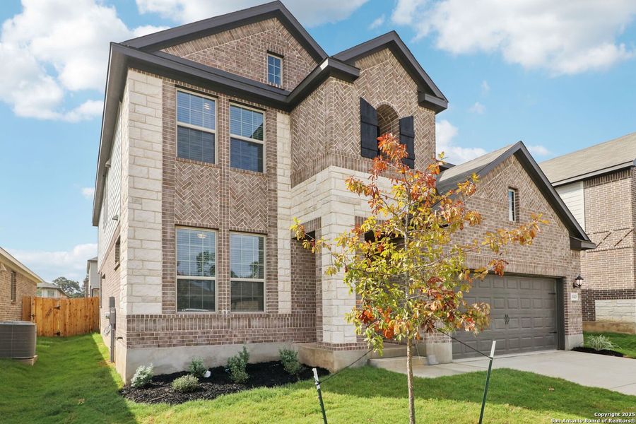 Image 39 of a home in Fox Falls. Image 39 of a home in Fox Falls.