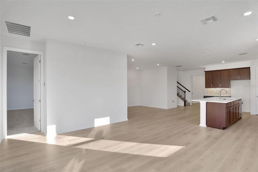 Spacious, unfurnished interior of a new home in Turnleaf, Punta Gorda (Image 20).