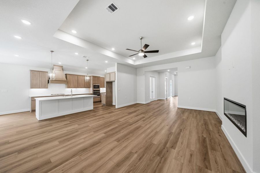 Spacious, unfurnished interior of a new home in Chambers Creek, Willis (Image 23).
