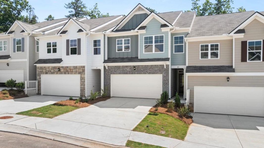 Front exterior of a new home in Mountain Park, Dahlonega, GA, highlighting curb appeal (Image 2). Front exterior of a new home in Mountain Park, Dahlonega, GA, highlighting curb appeal (Image 2).