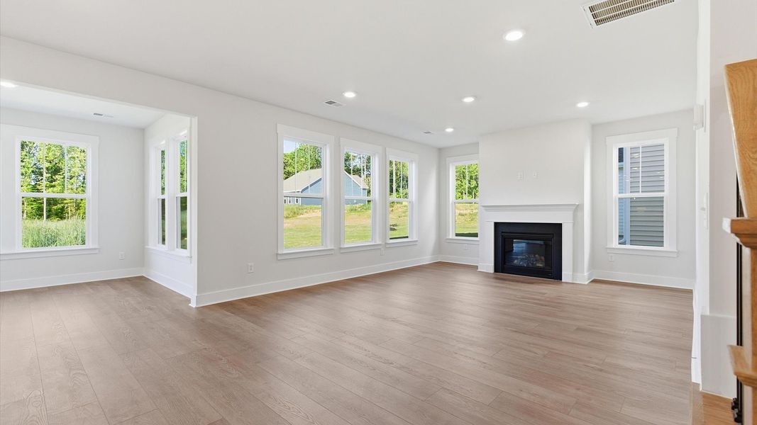 Furnished interior view inside a new home in Harrier Point, Woodruff (Image 18).