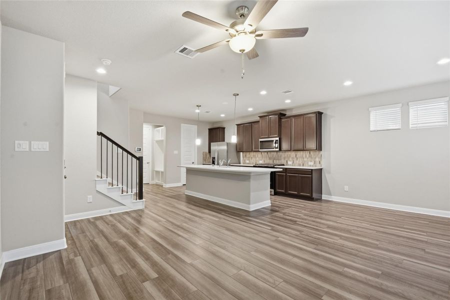 View of Kitchen from Living area! View of Kitchen from Living area!