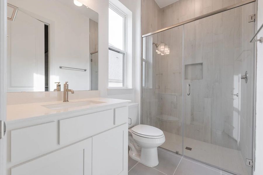 Somerville E primary bath