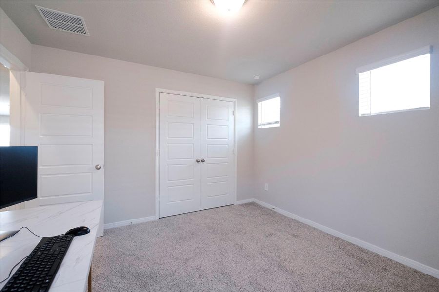 Spacious, unfurnished interior of a new home in Montgomery Oaks - Estate, Conroe (Image 22). Spacious, unfurnished interior of a new home in Montgomery Oaks - Estate, Conroe (Image 22).