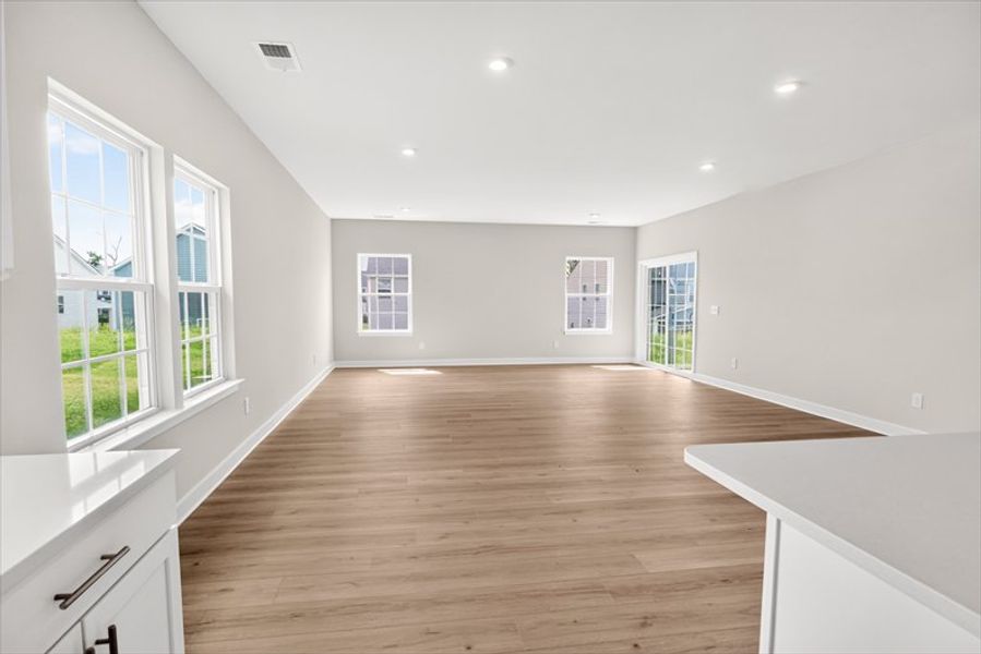 Spacious, unfurnished interior of a new home in Berkeley, Spartanburg (Image 23).