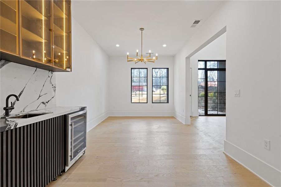 Spacious, unfurnished interior of a new home in , Alpharetta (Image 22).