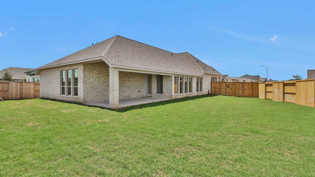 Representative exterior details of a home built from the 2263W by Perry Homes in Veramendi, New Braunfels (Image 4).