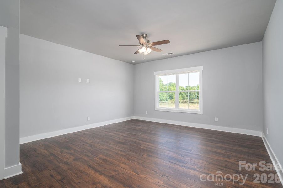 Spacious, unfurnished interior of a new home in , Maiden (Image 15).