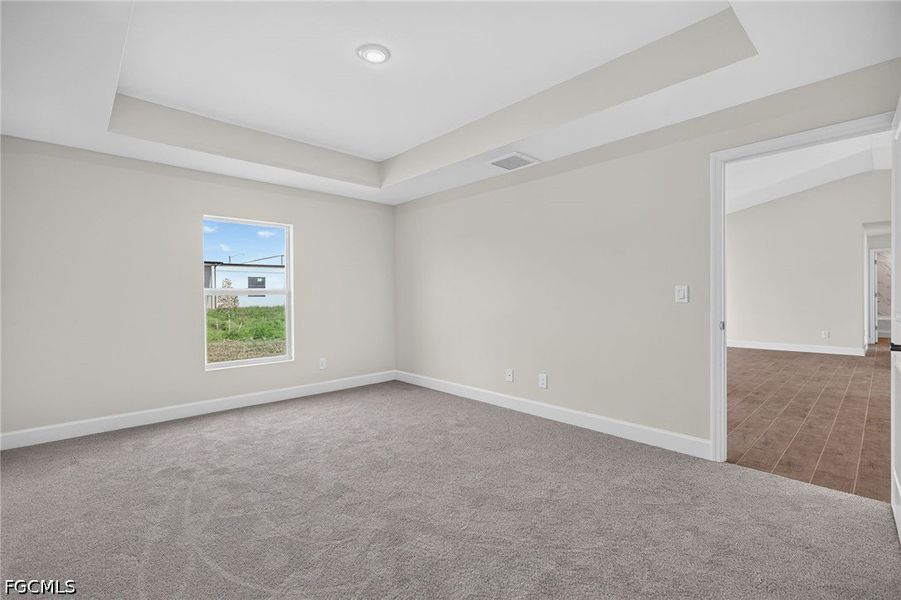Spacious, unfurnished interior of a new home in Cape Coral, Cape Coral (Image 19). Spacious, unfurnished interior of a new home in Cape Coral, Cape Coral (Image 19).