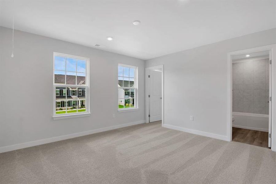Spacious, unfurnished interior of a new home in Edinburgh, Locust Grove (Image 45).