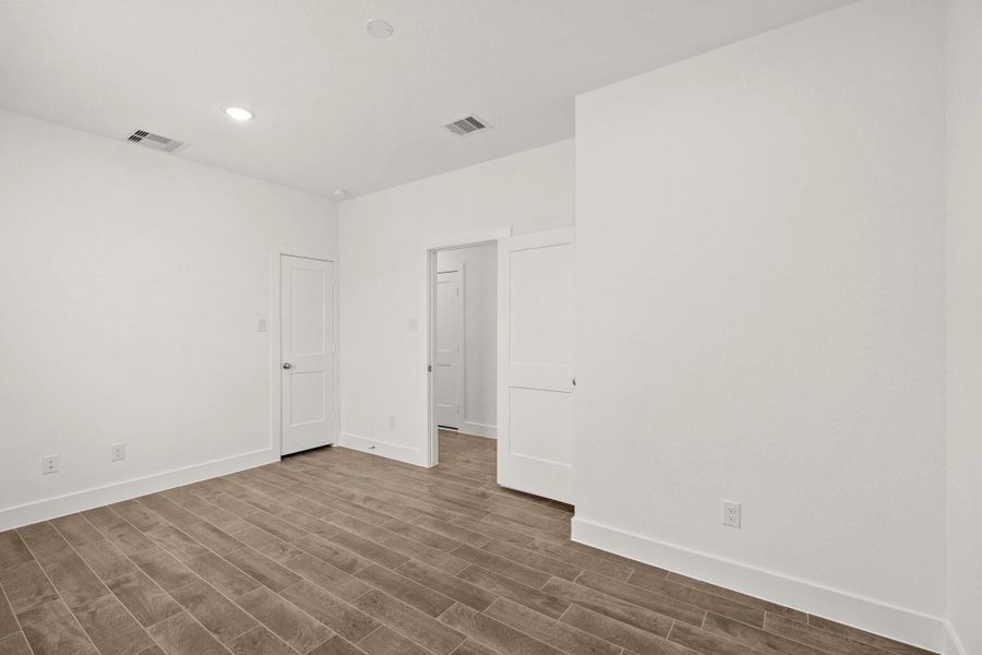 Spacious, unfurnished interior of a new home in Elyson, Katy (Image 20). Spacious, unfurnished interior of a new home in Elyson, Katy (Image 20).