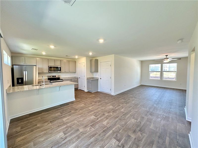 Spacious, unfurnished interior of a new home in Champions Village at Cherry Hill, Pendleton (Image 8).
