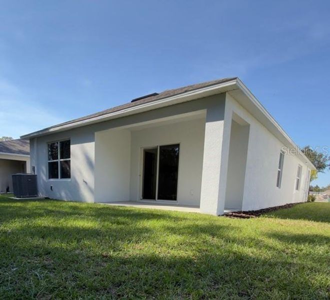 Exterior details and patio area of a home in Campbell Crossing, Port Orange (Image 2).