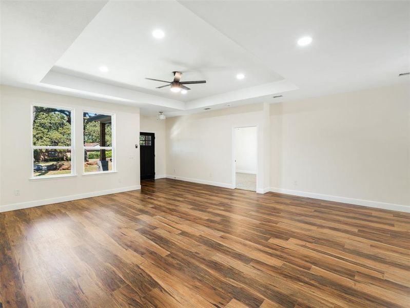 Spacious, unfurnished interior of a new home in , Denton (Image 6).