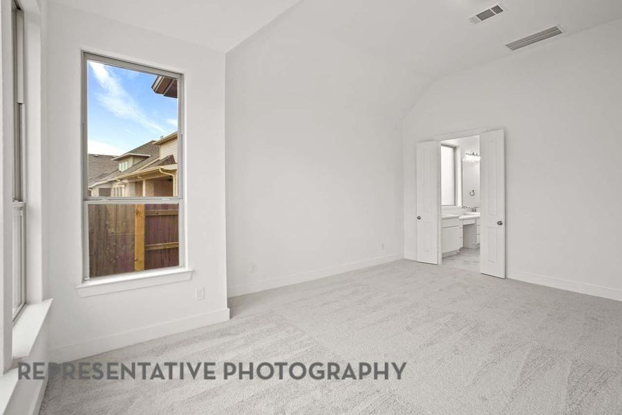 Spacious, unfurnished interior of a new home in Grange: 60ft. lots, Katy (Image 9).