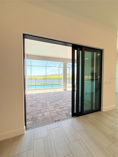 Spacious, unfurnished interior of a new home in , Lakewood Ranch (Image 30).