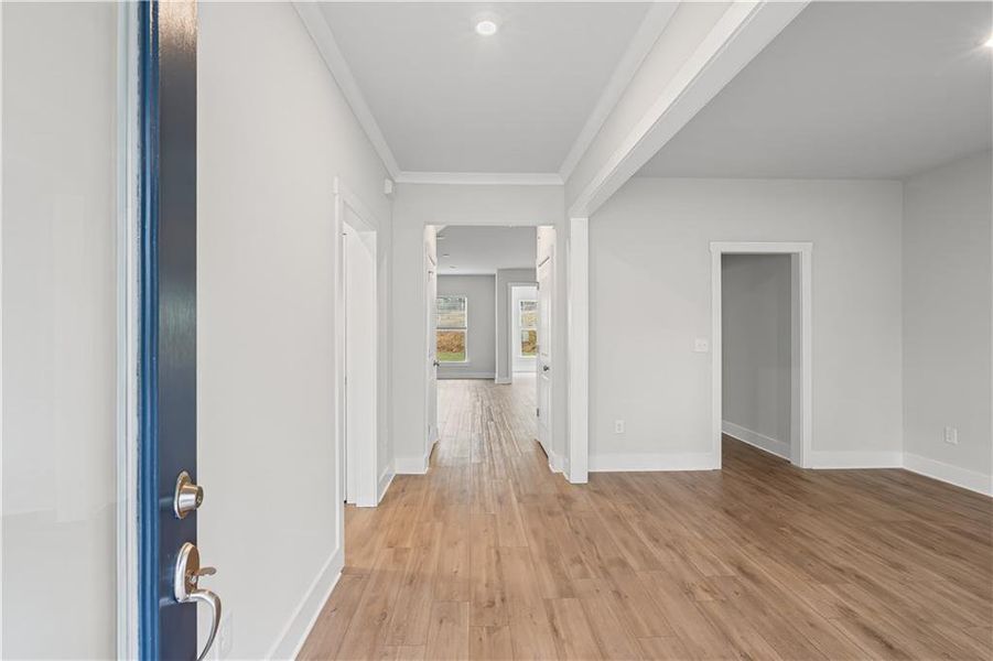 Spacious, unfurnished interior of a new home in Rose Creek, Cumming (Image 20).
