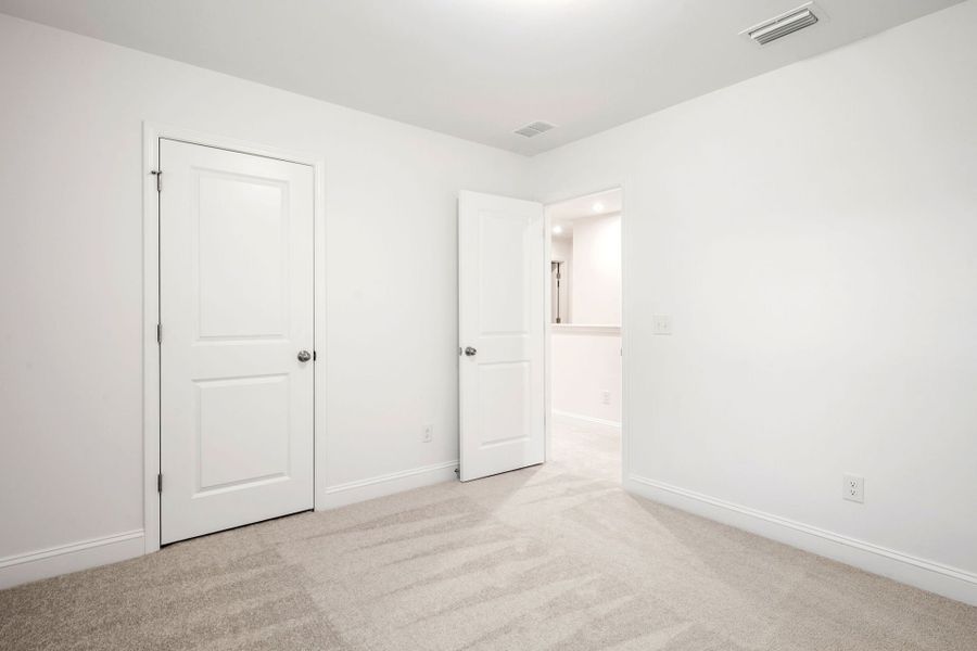 Spacious, unfurnished interior of a new home in Salem Bay, Beaufort (Image 17).