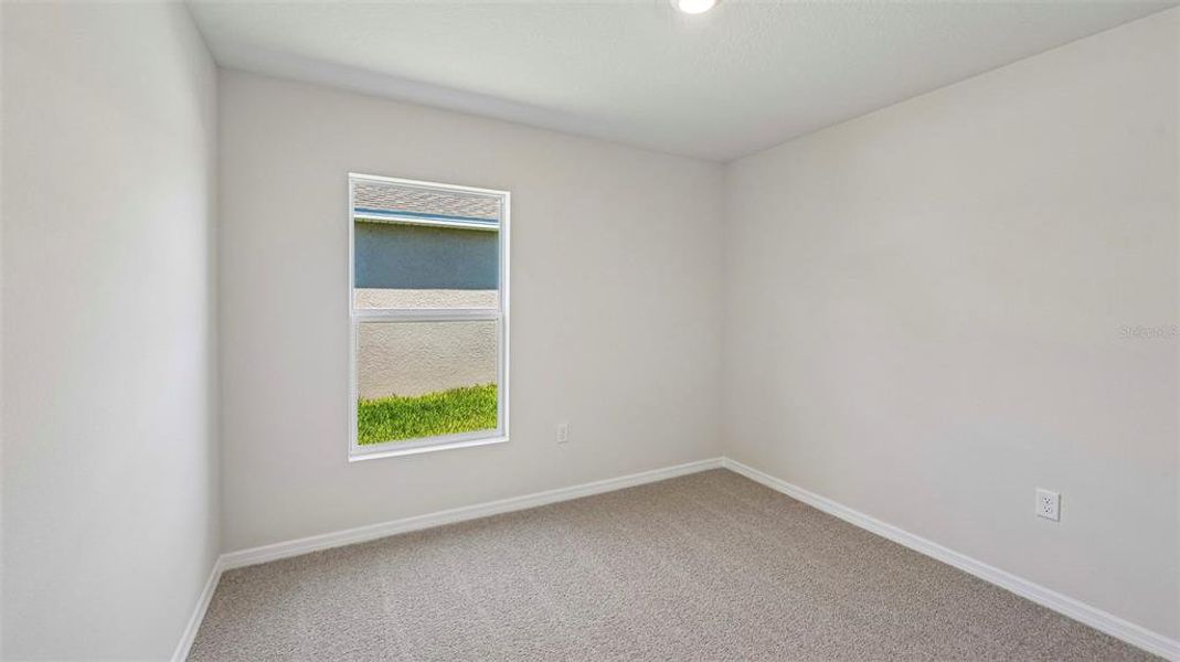 Spacious, unfurnished interior of a new home in Oakfield Lakes, Palmetto (Image 17).